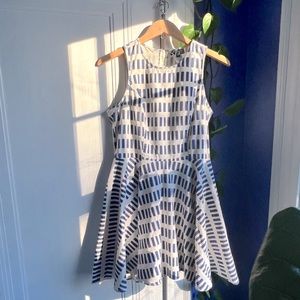 〰️🔵 DUSEN DUSEN Dash Print Dress